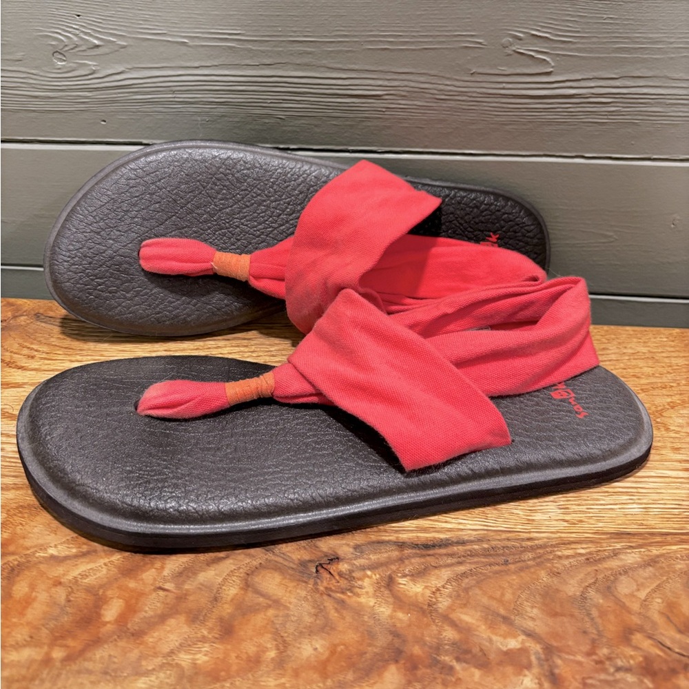 Sanuk coral comfortable Sandals